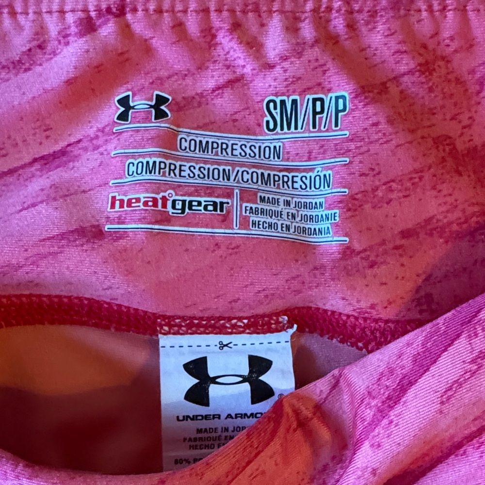 Under Armour Bright Pink Capris - Picture 2 of 4